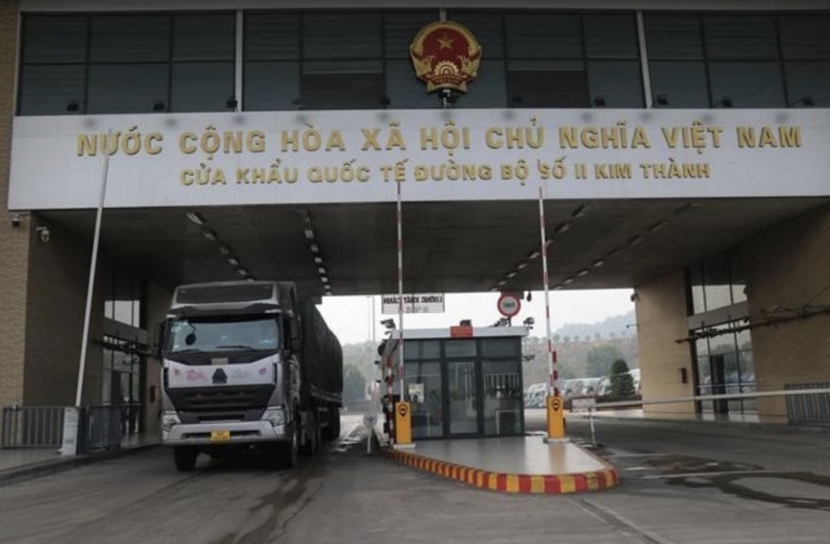 Trade though Lao Cai border gate reaches US$1.6 million on 2025’s first day